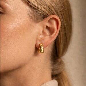 Vintage Napier Gold Textured Minimalist Earrings | Sculptural 90s